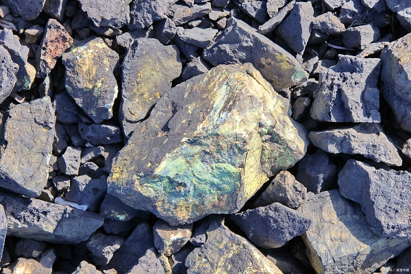 深圳礦石檢測去哪做？礦石成分分析一次需要多少錢？